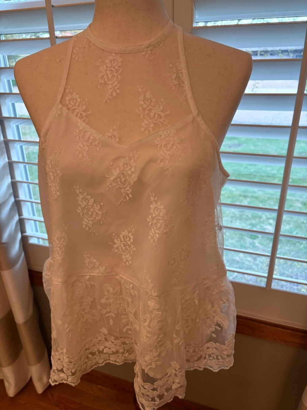 Abercrombie & Fitch White Lace Halter Camisole Top